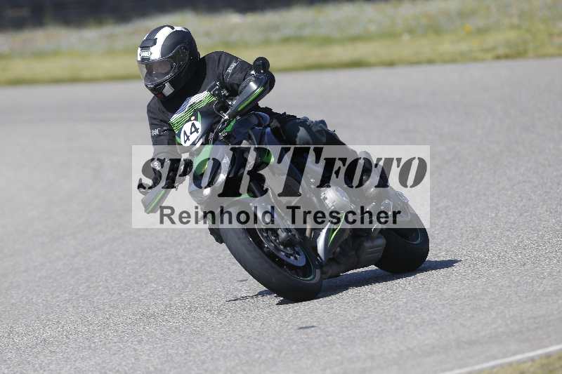 /01 02.04.2026 MAZ ADR/Gruppe gelb Gruppe gruen/44